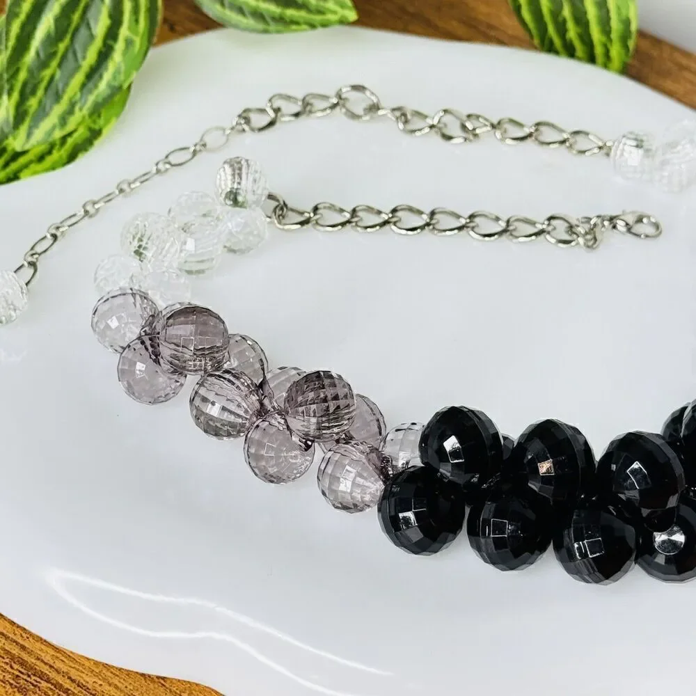 Vintage Faceted Lucite Bead Necklace Smokey Purple Taupe Plastic Graduated 4151